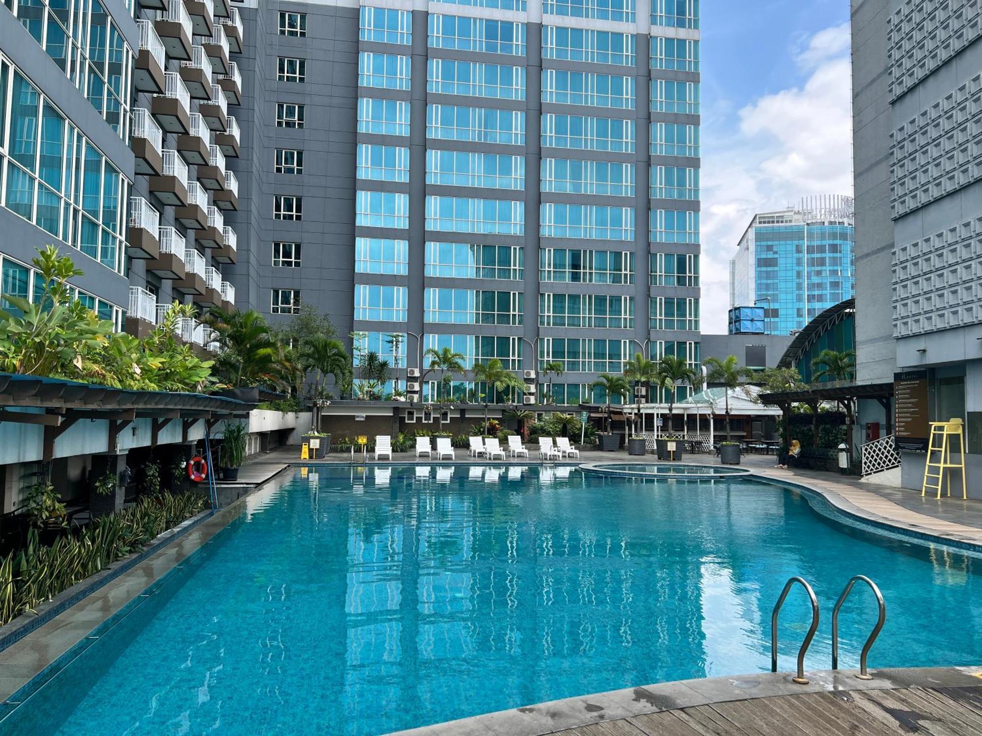 Apartemen 2br Apt, El Royale Hotel, Braga, Center